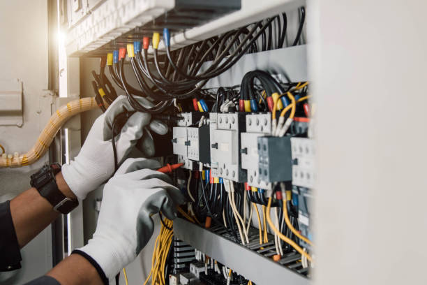 Best Licensed Electrician  in Henry, IL